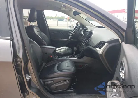 2014 Jeep Cherokee Trailhawk from USA, damaged, VIN 1C4PJMBB6EW161488